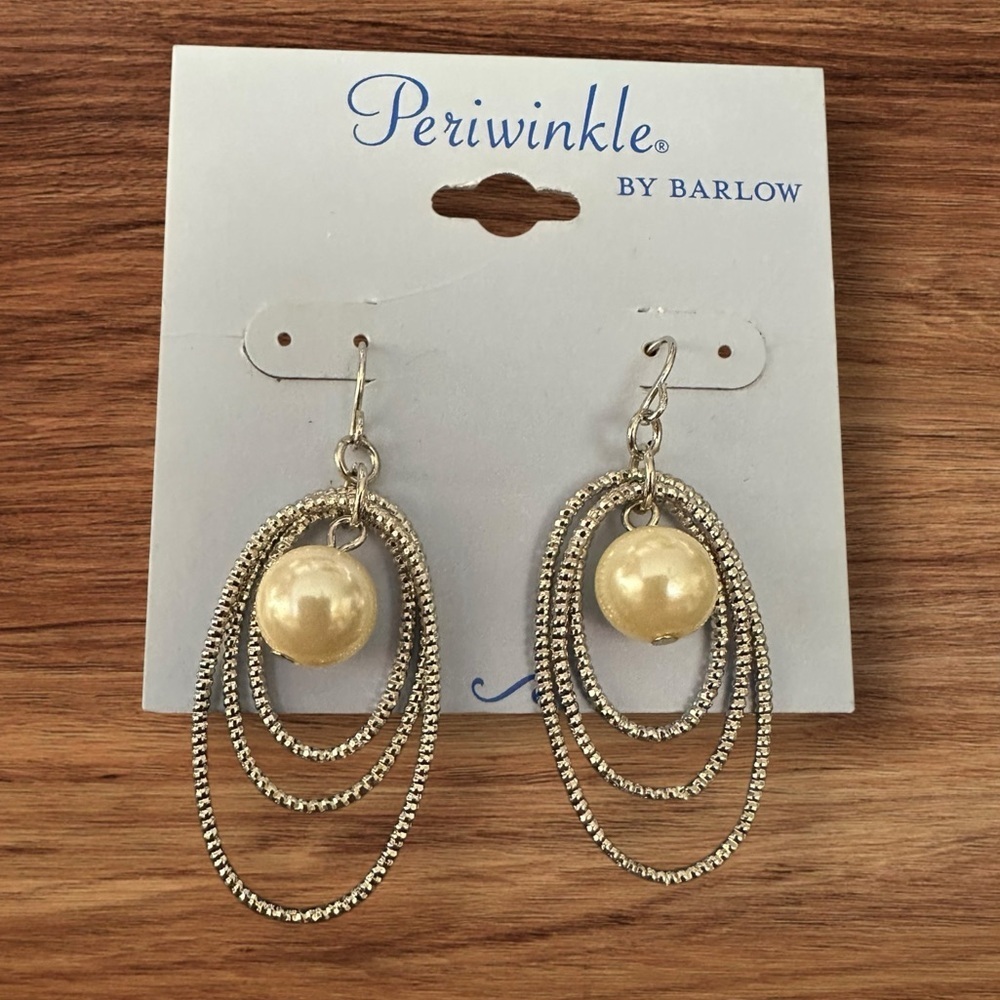 Periwinkle by Barlow Earrings New with tag 1240